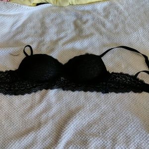 Xhilaration black lace padded bra 34b